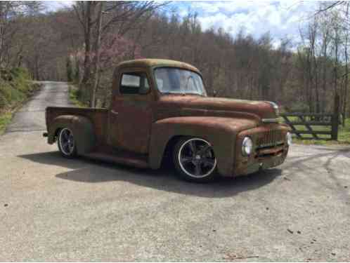 1953 International Harvester L110