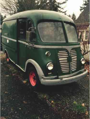 International Harvester Metro Van (1955)