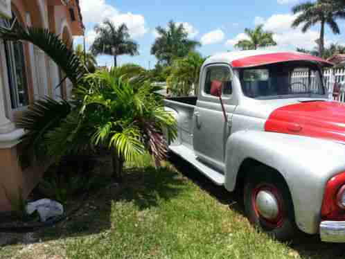 International Harvester Other L122 (1953)