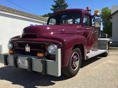 1953 International Harvester R120