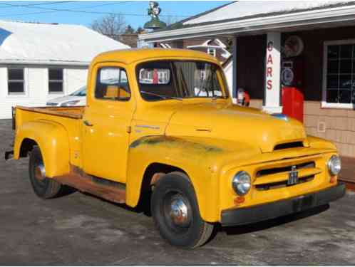 1953 International Harvester R-112 Pickup Truck