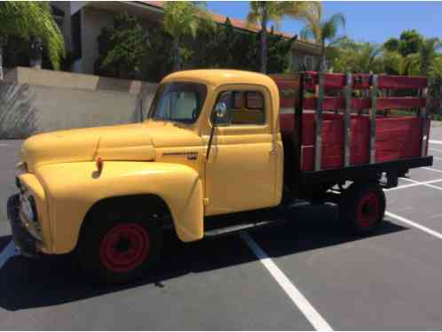 1953 International Harvester R120