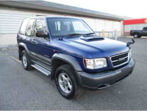 Isuzu: BIGHORN 3. 0 TURBO-DIESEL