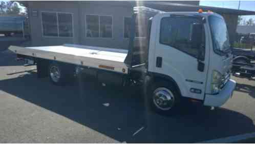 Isuzu NRR tow truck 21FT bed 102 (2016)