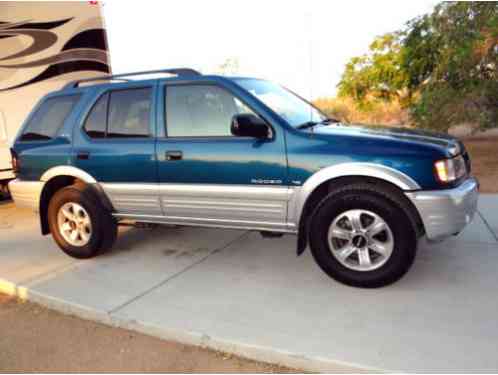 Isuzu Rodeo LS 3. 2L V6 (2001)