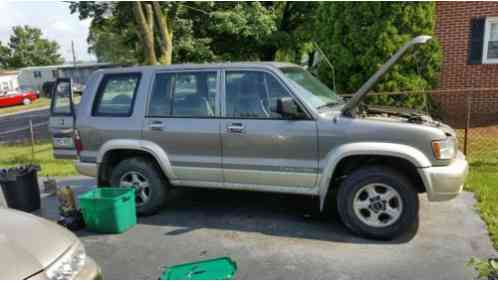 2001 Isuzu Trooper