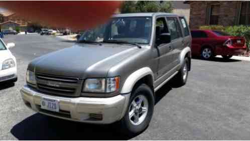 2001 Isuzu Trooper