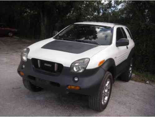 Isuzu VehiCROSS 2DR (2000)