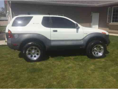 1999 Isuzu VehiCROSS IRONMAN - SUV