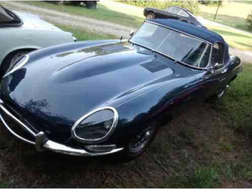 Jaguar E-Type (1965)