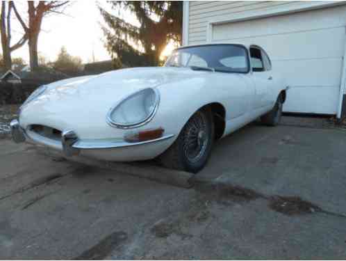 Jaguar E-Type (1965)