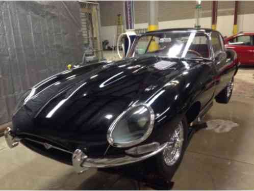 Jaguar E-Type (1964)