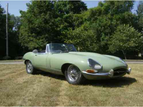 Jaguar E-Type (1967)