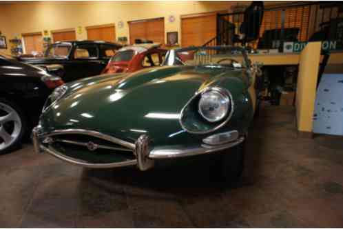 Jaguar E-Type XKE (1968)