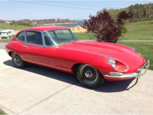 Jaguar E-Type XKE (1968)