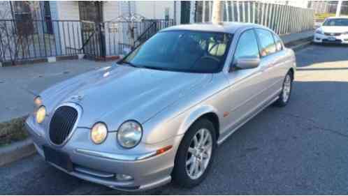 Jaguar S-Type (2000)