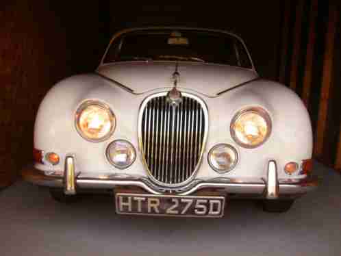 Jaguar S-Type (1966)