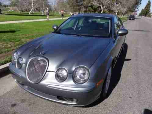 Jaguar S-Type (2004)