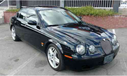 Jaguar S-Type R (2005)