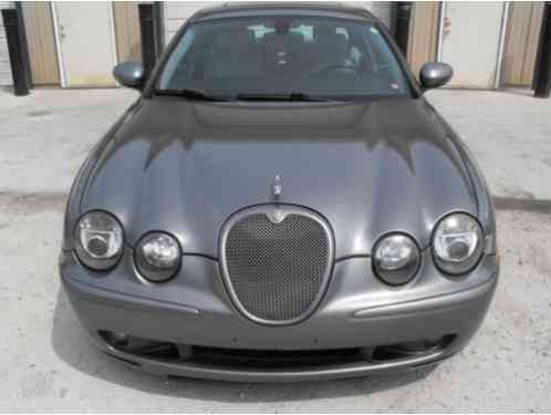 Jaguar S-Type (2003)