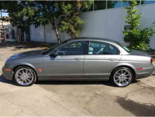 Jaguar S-Type SUPERCHARGED S-TYPE R (2006)