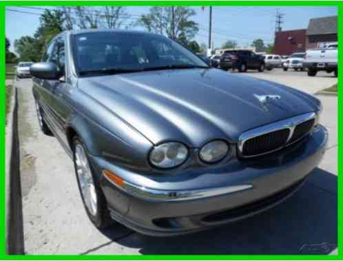 Jaguar X-Type Base Sedan 4-Door (2003)