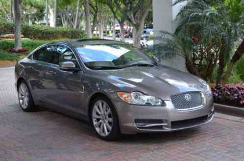 Jaguar XF (2011)