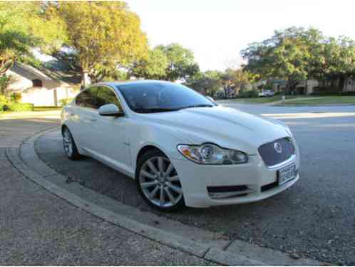 Jaguar XF (2010)