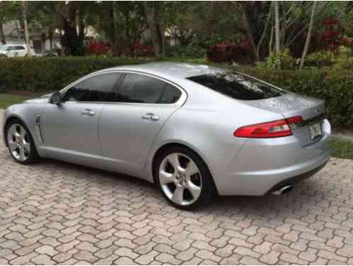 Jaguar XF (2009)