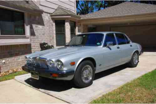 1983 Jaguar XJ6 Base