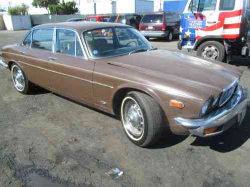 Jaguar XJ6 (1977)