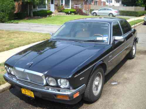 Jaguar XJ6 VANDEN PLAS (1989)