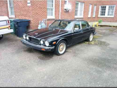 Jaguar XJ6 XJ HE Double Six (1980)