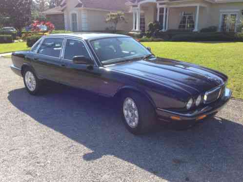 Jaguar XJ8 (2002)