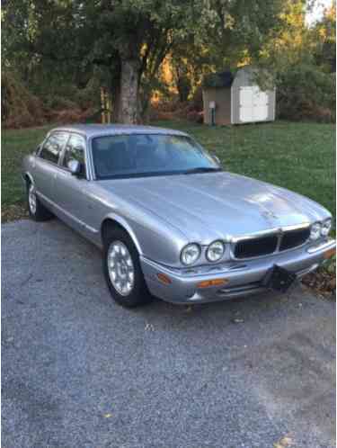 Jaguar XJ8 (2001)