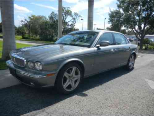 Jaguar XJ8 JAGUAR XJ8 L (2006)