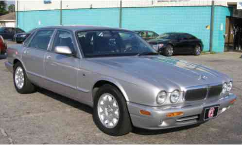 Jaguar XJ8 (2003)