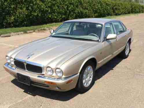 1998 Jaguar XJ8