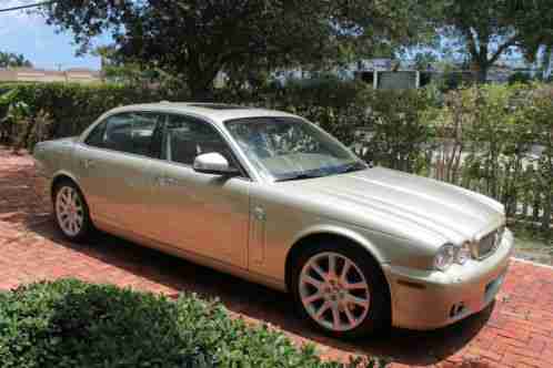 2008 Jaguar XJ8 L Long Wheel Base Ultimate Luxury Touring Sedan