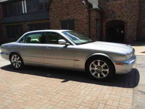 Jaguar XJ8 (2005)