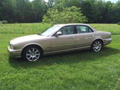 Jaguar XJ8 (2004)