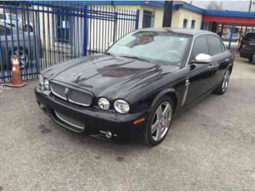 Jaguar XJ8 Vanden Plas Clean Carfax (2008)