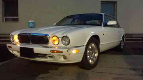 Jaguar XJ8 xj8 (2000)