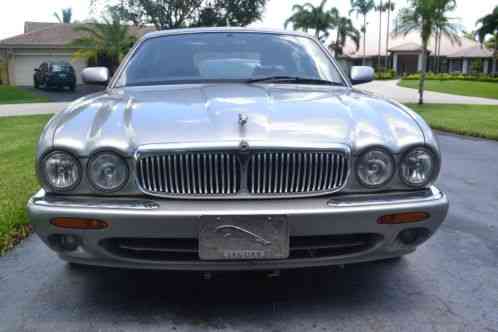 Jaguar XJ8 XJ8 L (1998)