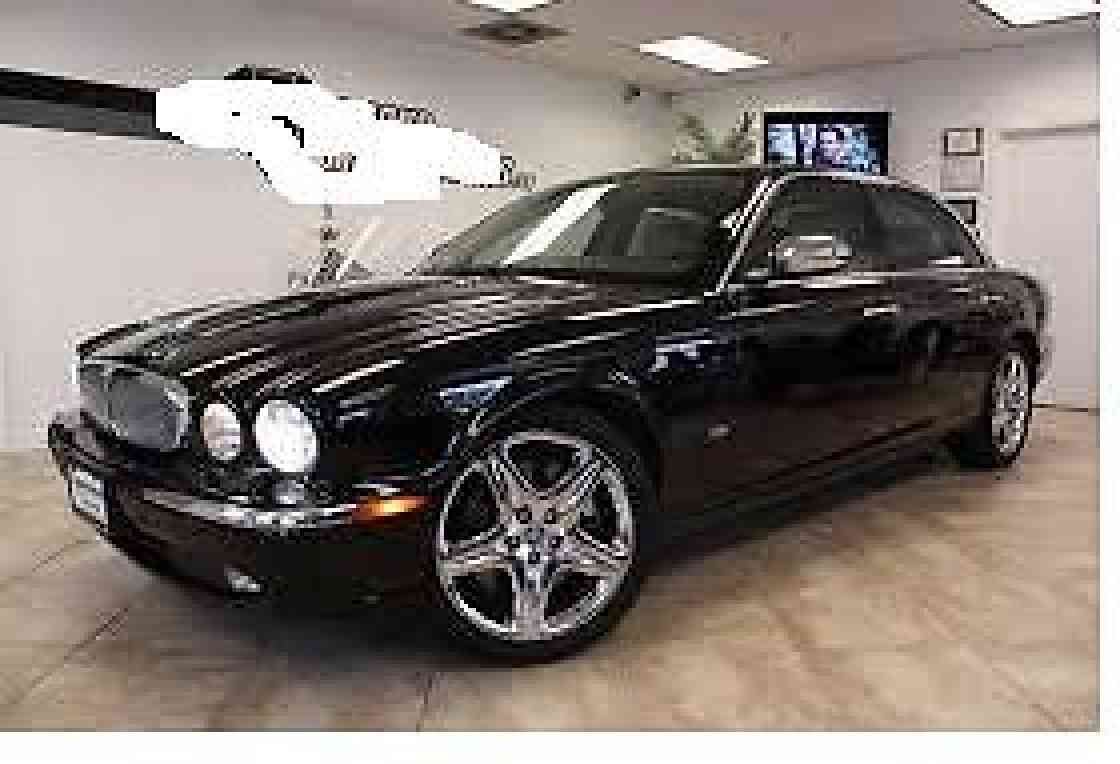 2004 Jaguar XJR