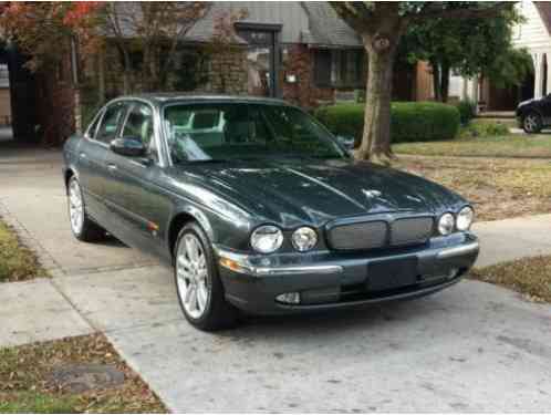 Jaguar XJR (2004)