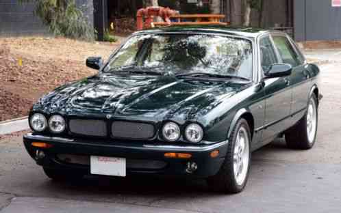 Jaguar XJR (1998)