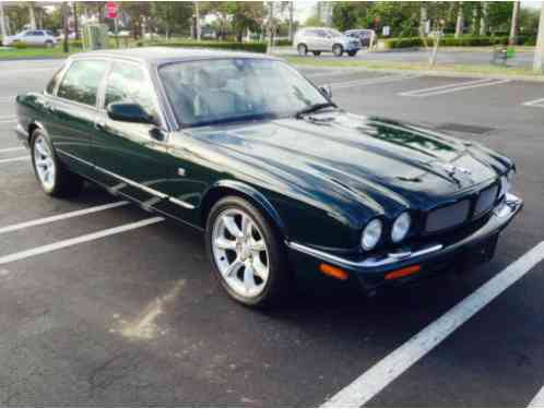 Jaguar XJR (2001)