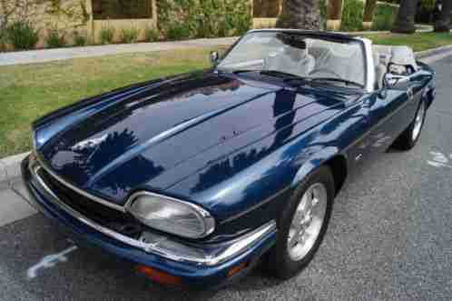 Jaguar XJS 4. 0L CONVERTIBLE WITH (1995)