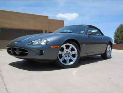 Jaguar XK (2000)